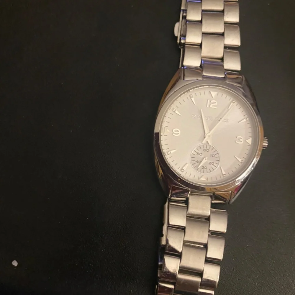 Watch - Picture 7 of 11